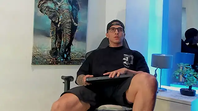 Snapshot of Dash_Bukoski chatting on February 12, 2026, 11:38 am Dash Bukoski online show from February 12, 2026, 11:38 am