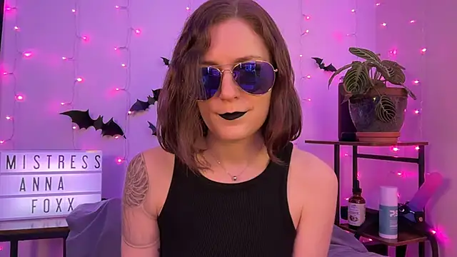 mistressannafoxx online show from November 14, 2025, 10:18 pm