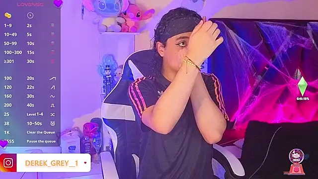 derek greyy  online show from October 19, 2025, 7:14 pm