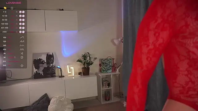 Oneo  online show from October 20, 2025, 6:19 pm