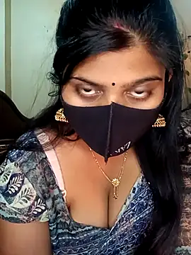 Snapshot of reena502 chatting on December 21, 2025, 12:18 am reena502 online show from December 21, 2025, 12:18 am