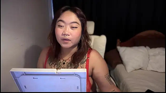  XXXKittyTingles online show from December 16, 2025, 5:56 am