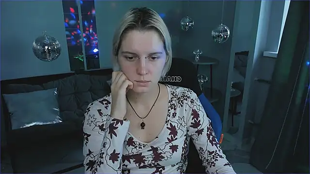 BethanyCloud online show from November 5, 2025, 6:02 am