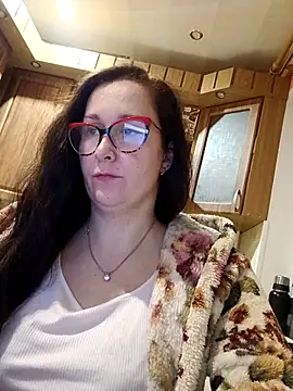 Snapshot of Amandda_ chatting on December 13, 2025, 7:53 pm Amandda online show from December 13, 2025, 7:53 pm