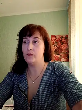 Amandda  online show from May 18, 2026, 9:37 am