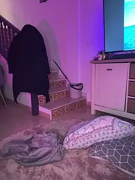 Rosieredxox online show from March 7, 2026, 8:55 am