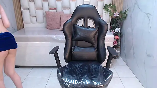 jass thompson s online show from November 7, 2025, 12:38 pm