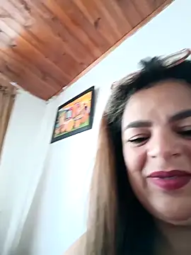 Mia-Glow online show from April 13, 2026, 12:10 pm