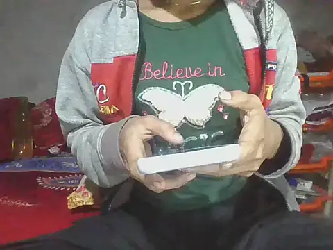 mala2580 online show from December 16, 2025, 5:18 pm