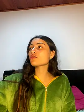 hotwife26 online show from December 3, 2025, 3:03 am