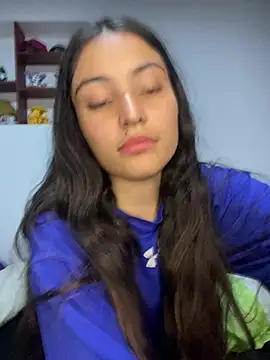 Snapshot of hotwife26 chatting on March 3, 2026, 9:04 am hotwife26 online show from March 3, 2026, 9:04 am