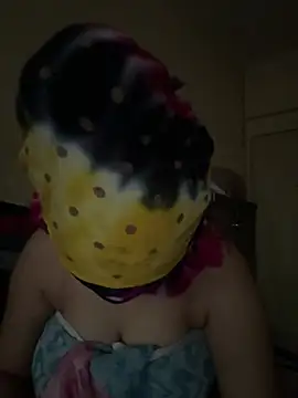 Snapshot of crazy111girl chatting on February 10, 2026, 10:41 am crazy111girl online show from February 10, 2026, 10:41 am