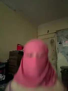 Snapshot of crazy111girl chatting on March 11, 2026, 8:53 am crazy111girl online show from March 11, 2026, 8:53 am