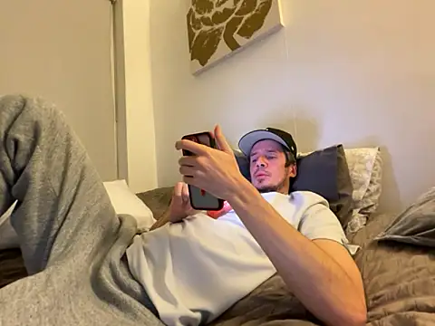 shyandchilling online show from November 27, 2025, 9:06 pm