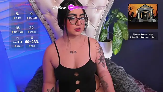 April  foxx online show from October 19, 2025, 4:07 pm