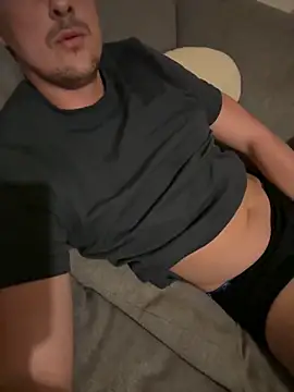 Snapshot of euphoria199527 chatting on November 2, 2025, 8:11 pm euphoria199527 online show from November 2, 2025, 8:11 pm