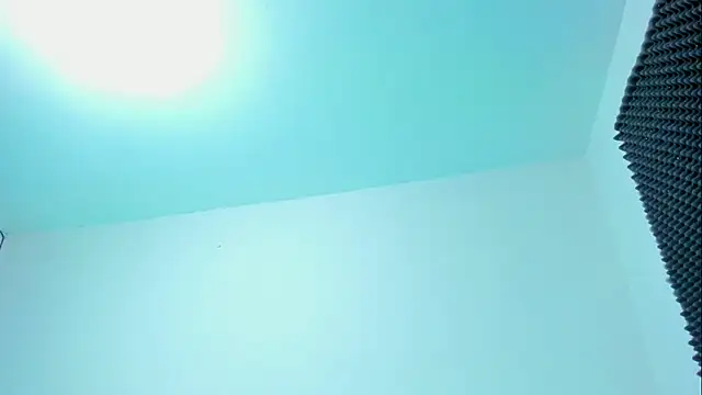 Snapshot of Ellope_ chatting on October 30, 2025, 11:16 pm Ellope online show from October 30, 2025, 11:16 pm