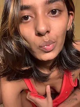 Snapshot of Serah201 chatting on October 11, 2025, 11:36 pm Serah201 online show from October 11, 2025, 11:36 pm