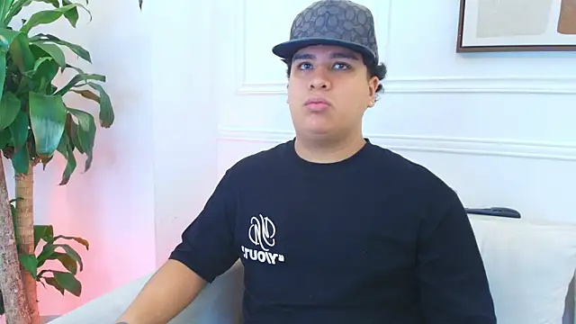 Snapshot of Naim_Bennetsex chatting on January 31, 2026, 7:45 pm Naim Bennetsex online show from January 31, 2026, 7:45 pm