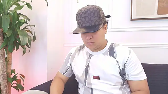 Snapshot of Naim_Bennetsex chatting on February 3, 2026, 5:51 pm Naim Bennetsex online show from February 3, 2026, 5:51 pm