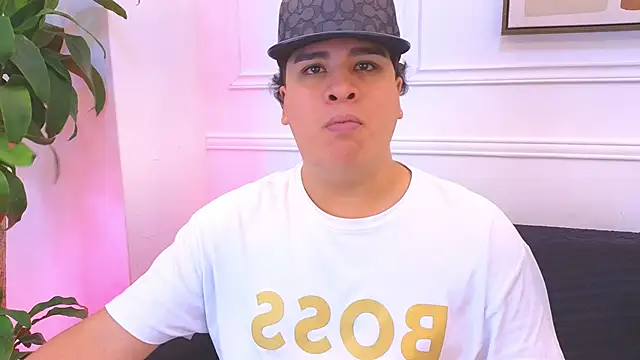 Snapshot of Naim_Bennetsex chatting on February 20, 2026, 6:26 am Naim Bennetsex online show from February 20, 2026, 6:26 am