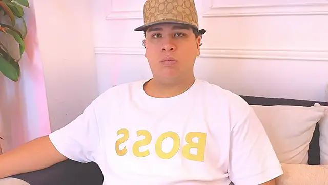 Snapshot of Naim_Bennetsex chatting on February 25, 2026, 3:16 am Naim Bennetsex online show from February 25, 2026, 3:16 am