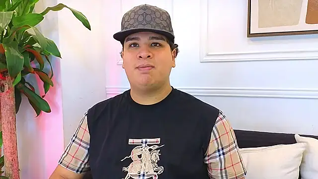 Snapshot of Naim_Bennetsex chatting on February 28, 2026, 2:56 am Naim Bennetsex online show from February 28, 2026, 2:56 am