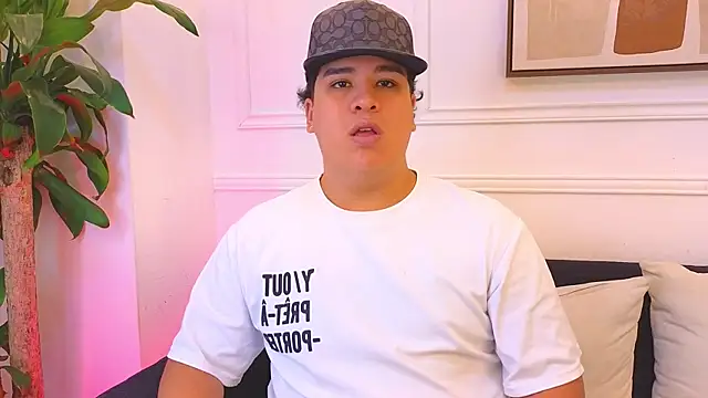 Snapshot of Naim_Bennetsex chatting on March 1, 2026, 12:45 am Naim Bennetsex online show from March 1, 2026, 12:45 am