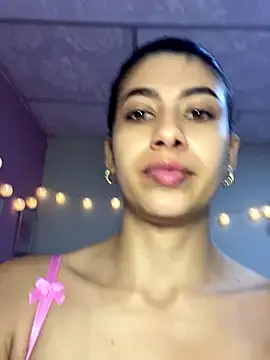 Lenapink19 online show from November 25, 2025, 11:38 pm