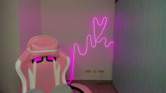 Elieiza xo online show from October 16, 2025, 8:48 am