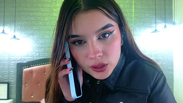 Natalie loffreda online show from October 10, 2025, 2:54 am