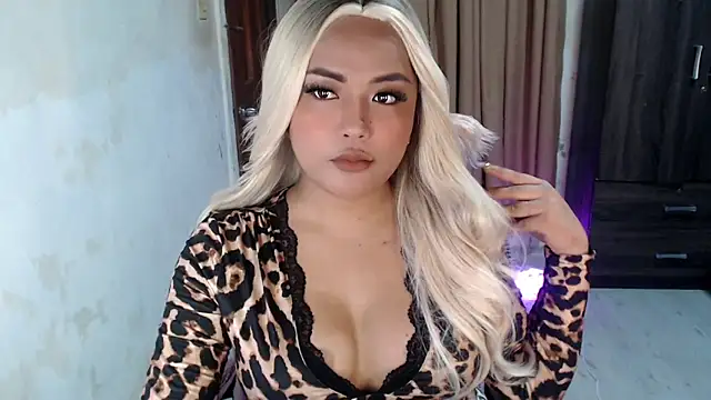 cumming liza online show from November 3, 2025, 10:49 am
