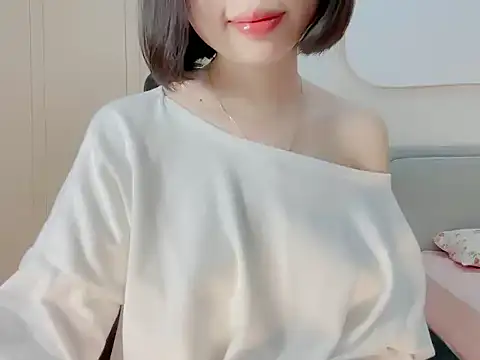 Snapshot of ggLovee chatting on October 17, 2025, 9:50 pm ggLovee online show from October 17, 2025, 9:50 pm