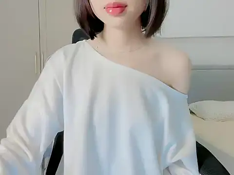 Snapshot of ggLovee chatting on November 23, 2025, 10:53 pm ggLovee online show from November 23, 2025, 10:53 pm