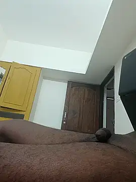 RENJUKL01 online show from December 17, 2025, 6:30 am