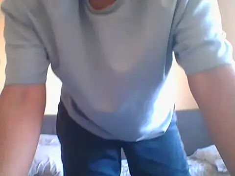 Snapshot of dream32222 chatting on October 13, 2025, 1:11 pm dream32222 online show from October 13, 2025, 1:11 pm