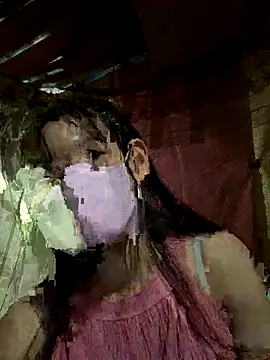 Snapshot of PhanHaa chatting on September 18, 2025, 1:57 pm PhanHaa online show from September 18, 2025, 1:57 pm