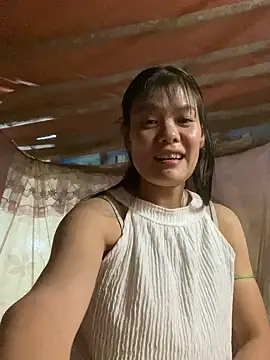 PhanHaa online show from November 22, 2025, 12:37 pm