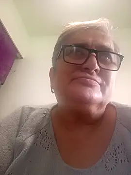 Sonya51561 online show from December 4, 2025, 1:20 pm