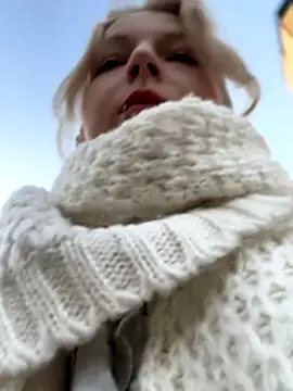 EveLittleSinner online show from October 18, 2025, 2:40 pm