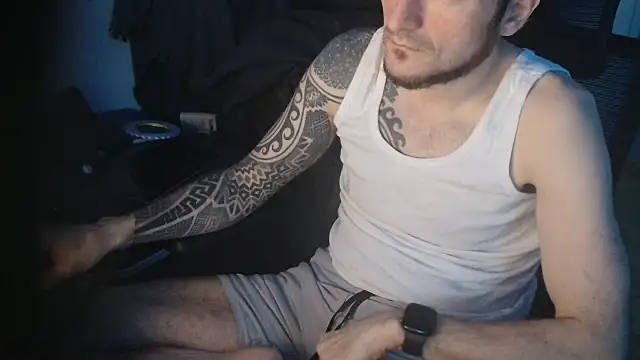 Snapshot of th1_ chatting on February 21, 2026, 2:18 pm th1 online show from February 21, 2026, 2:18 pm