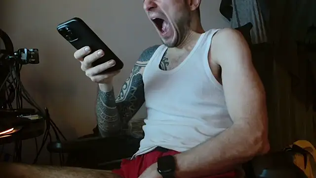 Snapshot of th1_ chatting on March 6, 2026, 7:49 am th1 online show from March 6, 2026, 7:49 am