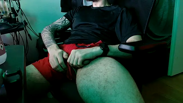 Snapshot of th1_ chatting on March 11, 2026, 9:10 pm th1 online show from March 11, 2026, 9:10 pm