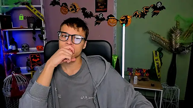 sam nexor online show from November 3, 2025, 8:10 pm