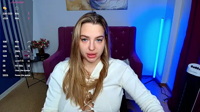 Emma  Ross online show from May 9, 2026, 1:55 am