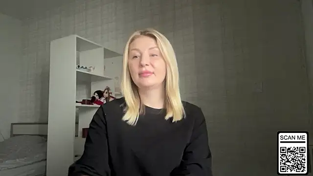 Snapshot of Blondie_xoxoxo chatting on February 7, 2026, 1:48 pm Blondie xoxoxo online show from February 7, 2026, 1:48 pm