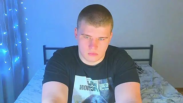 kittenmurr online show from November 13, 2025, 8:30 pm