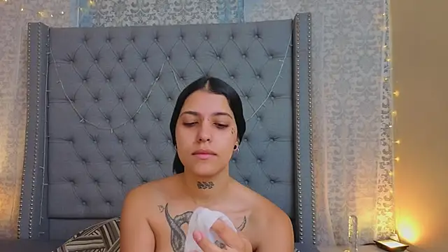 Snapshot of Abby_roussee chatting on January 15, 2026, 6:11 pm Abby roussee online show from January 15, 2026, 6:11 pm