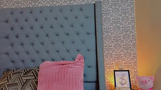 Snapshot of Abby_roussee chatting on February 5, 2026, 9:30 pm Abby roussee online show from February 5, 2026, 9:30 pm