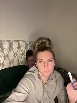 Snapshot of Charsworld chatting on December 2, 2025, 6:25 pm Charsworld online show from December 2, 2025, 6:25 pm